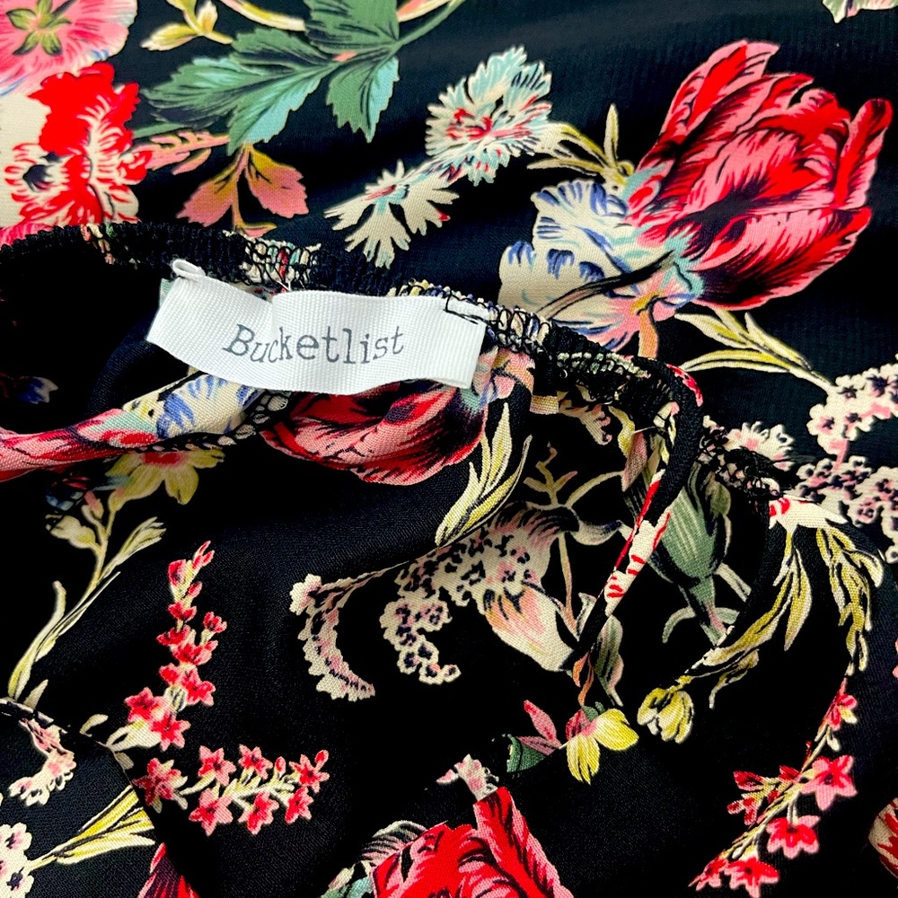 Buckelist Dress